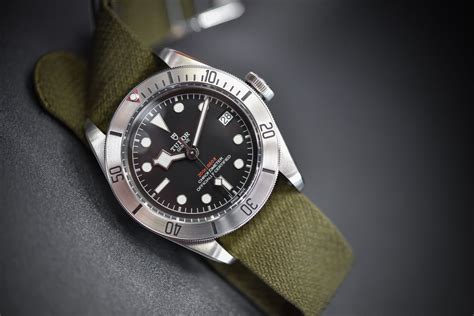 tudor monochrome review